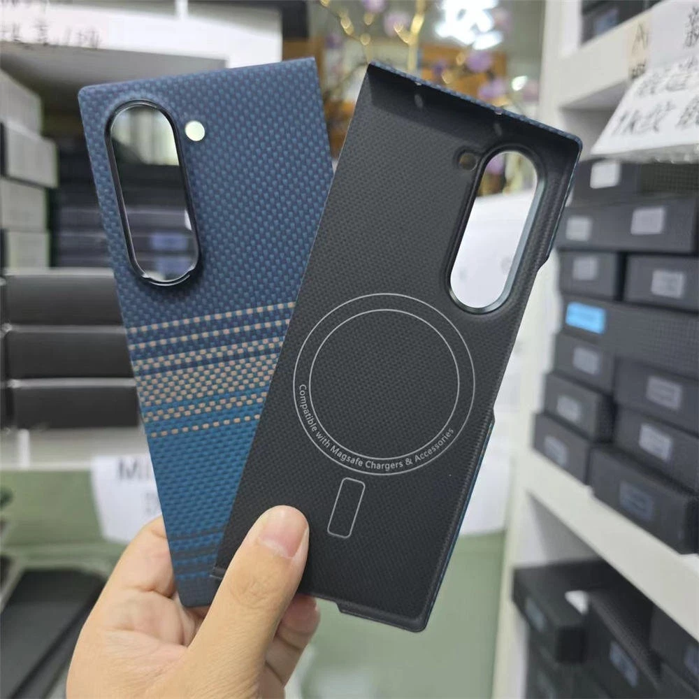Magnetic Aramid Carbon Fiber Case For Samsung Galaxy Z Fold6 Matte Armor Cover - Picture 6 of 17