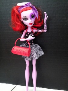 2011 monster high dolls