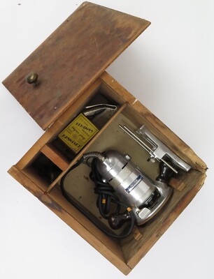 Vintage Stanley Router Type 8 Model A 3.8 Amps with Stanley Base Type GA-39 A