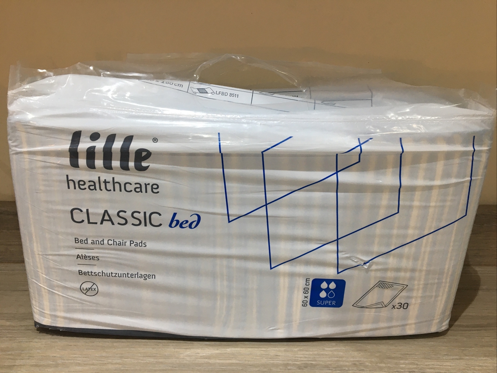 1x Pack of 30 Lille Healthcare Classic Bed Super Pads 60x60 cm