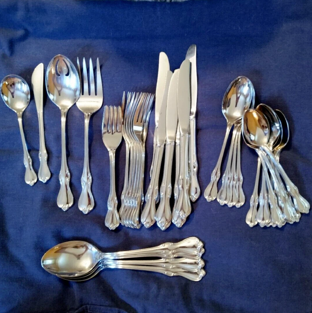43 piece set lot CAMELOT Reed & Barton stainless many serving pieces & teaspoons