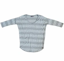 XS Market & Spruce 3/4 Sleeve Soft Gray And White Striped Top V-Neck Shirt