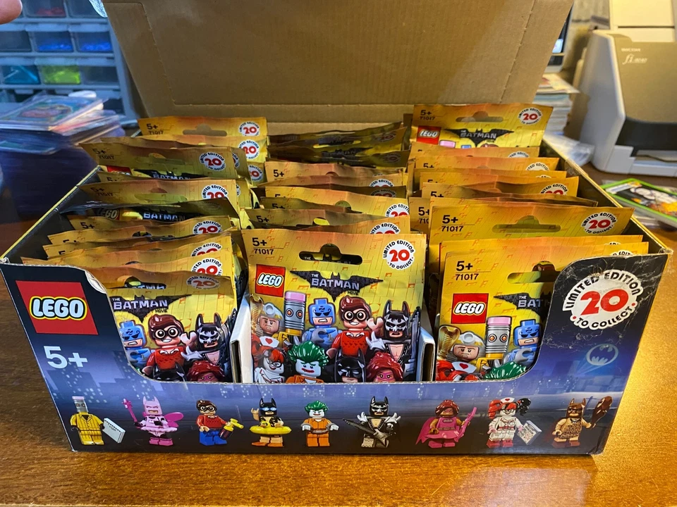 Batman Película Serie 1 Lego Minifiguras 71017- Bolsa Ciega Aleatoria Nueva y Sellada Foto 2 de 3