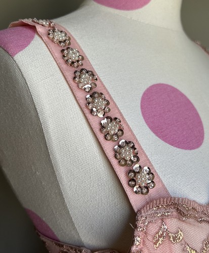 Victoria Secret Bra 32C Push Up Without Padding Lace Dream Angels Sequin Shiny - Picture 3 of 6