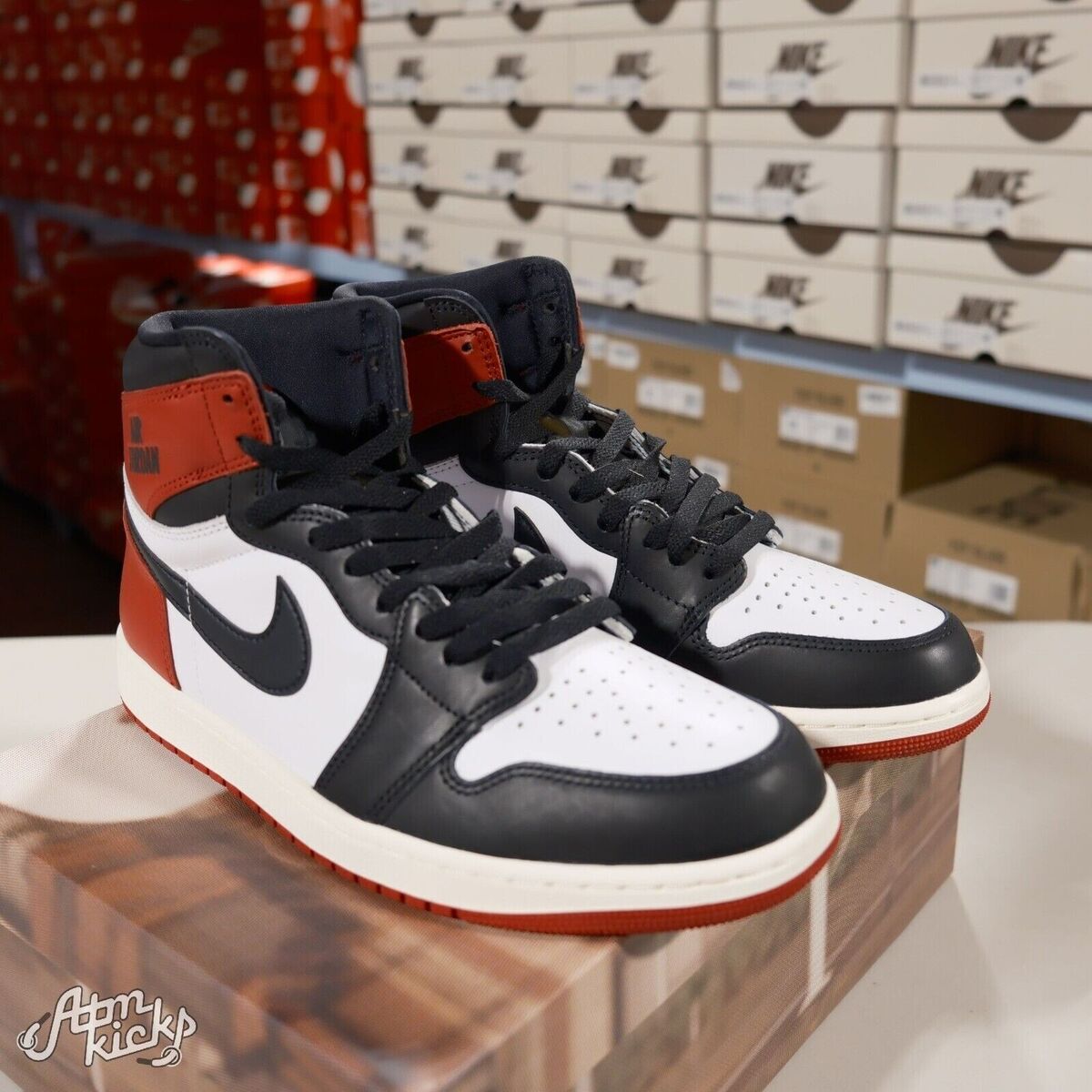Jordan 1 Retro High OG Black Toe Reimagined (GS) FD1437-106 Jordan 1 Retro High OG Black Toe Reimagined (GS) FD1437-106