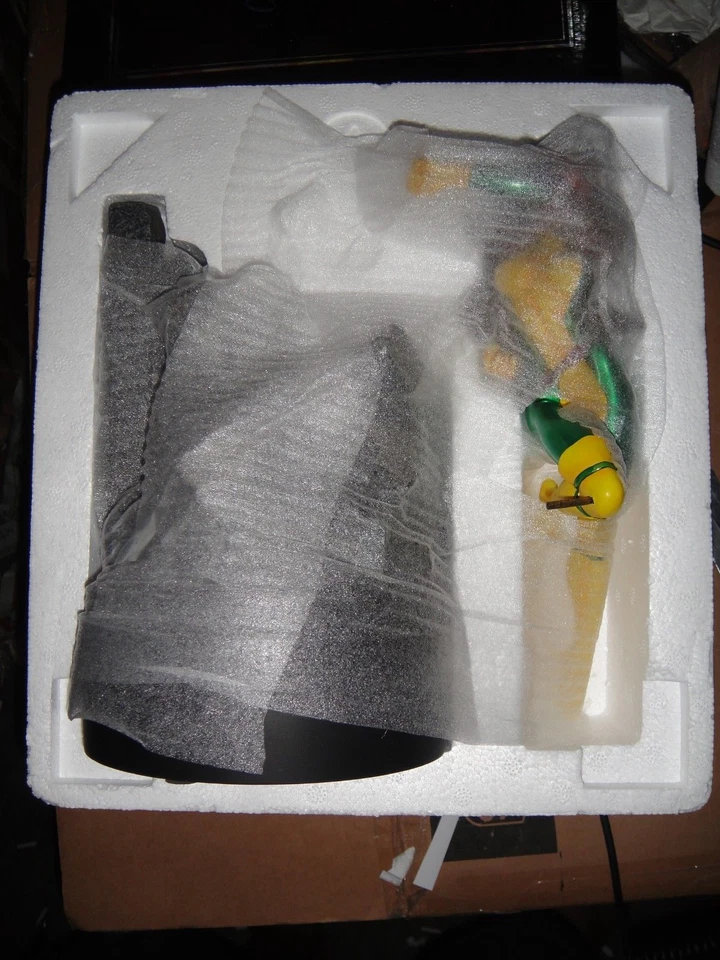 Estatua de Bowen Designs Rogue baja #004/1500 FIGURA DE JIM LEE X-MEN MARVEL SIDESHOWE Foto 4 de 4