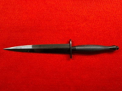 2ND PATTERN FS FIGHTING KNIFE, DEEP BLUED BLADE SIGNED W.E. FAIRBAIRN  (812)