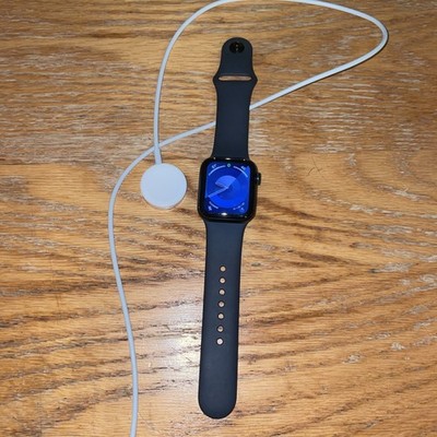 Apple Watch SE 40mm Aluminum Case Ion-X glass  GPS Wr - 50 Meters
