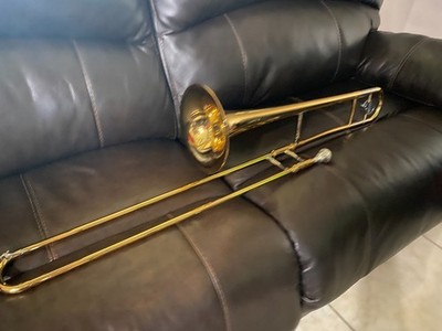 YAMAHA YSL200AD Trombone With Mouthpiece & Case