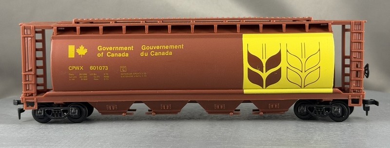 Model Power - Canadian Pacific - 51' Cylindrical Hopper Car # 601073