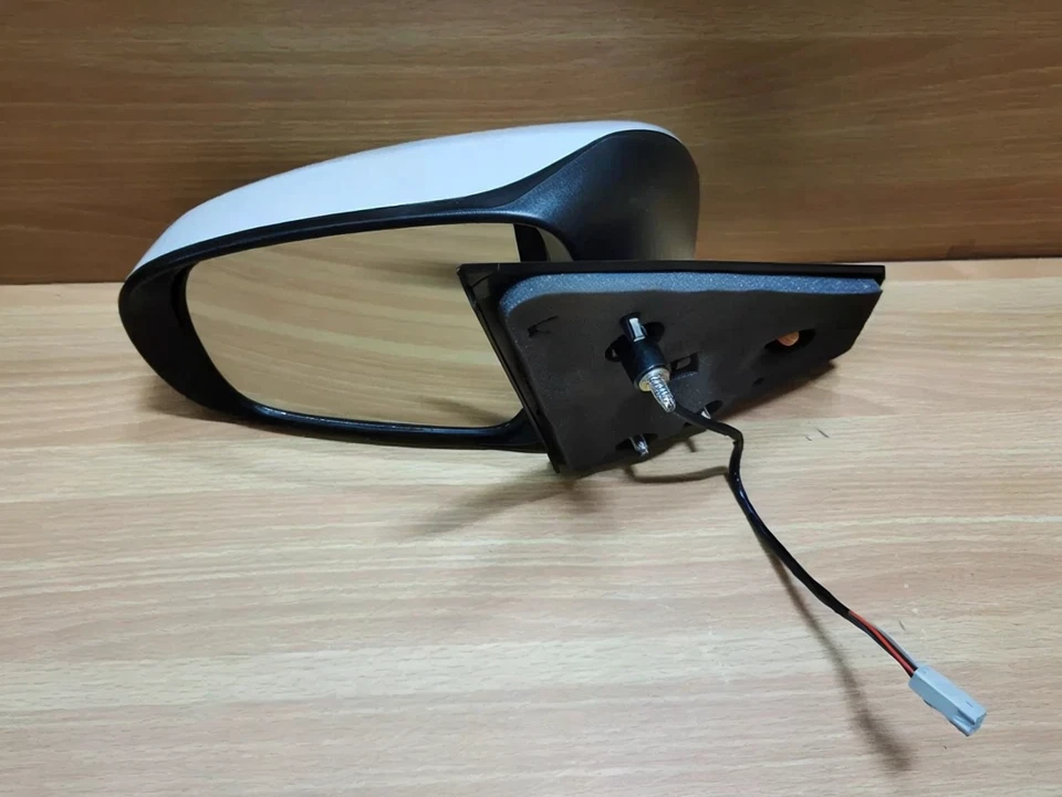 OEM RR VIEW LH CONJUNTO DE ESPEJOS RETROVISORES PARA SUZUKI ERTIGA XL7 2018-2024 84702-73R32-000 Foto 3 de 4