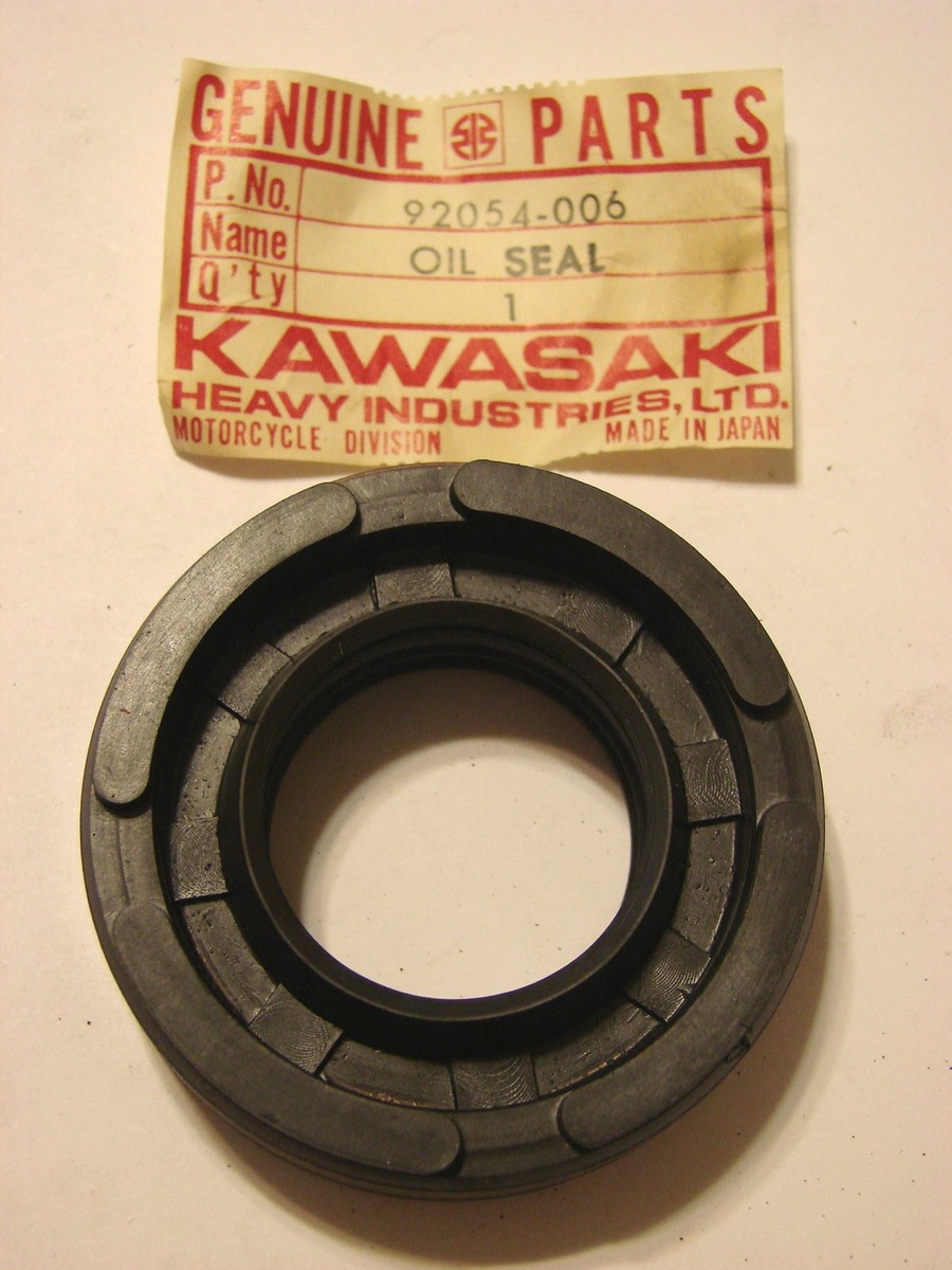 NOS Kawasaki Crankshaft Crank Shaft Oil Seal H1 MACH III 92054-006