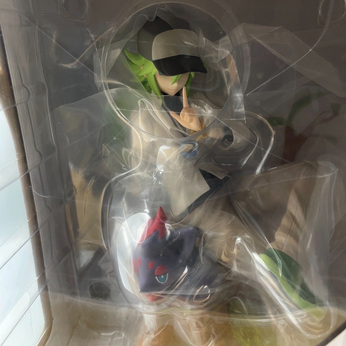ポケモンフィギュア「N&ZORUA」 NEW Pokemon Center Online Limited N & Zorua Kotobukiya