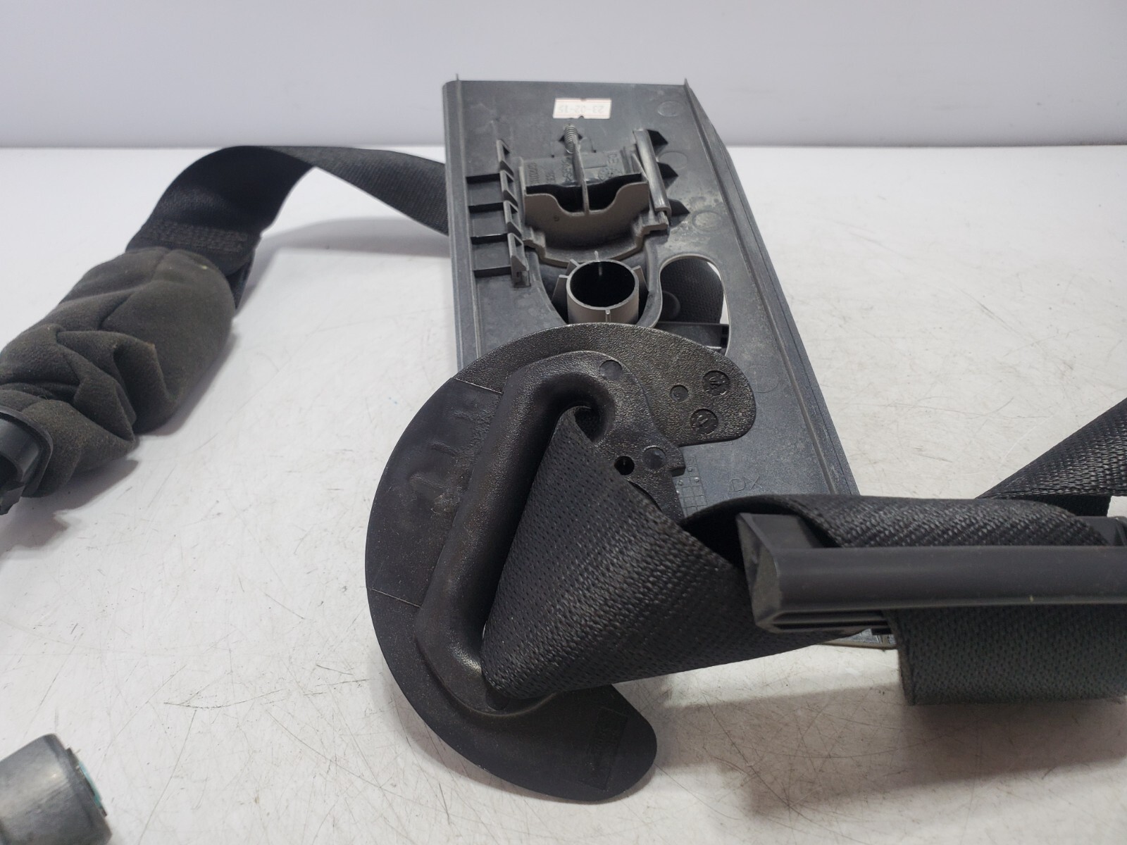 ✅ 14-19 OEM Maserati Ghibli Front Right Passenger Side Seatbelt Retractor