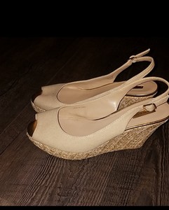 tahari espadrilles