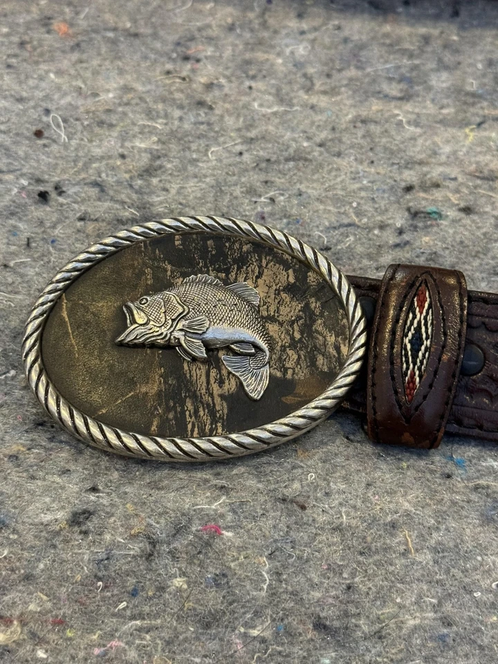 Cinturón Wrangler Para Hombres 34 Cuero Marrón Western Concho Tejido Nocona Hebilla Tooled Foto 2 de 4