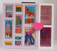 Barbie 2021 Dream Closet Foldable Carrying Storage Case