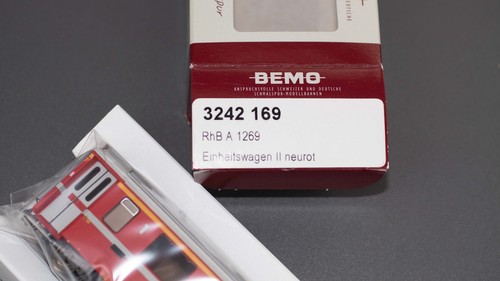BEMO RhB Personenwagen A 1269 Nr. 3242 169 "Neu" | Condition: Neu