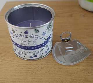 48 Duftkerzen in Aufreißdosen Blackberry & Cedar B Ware