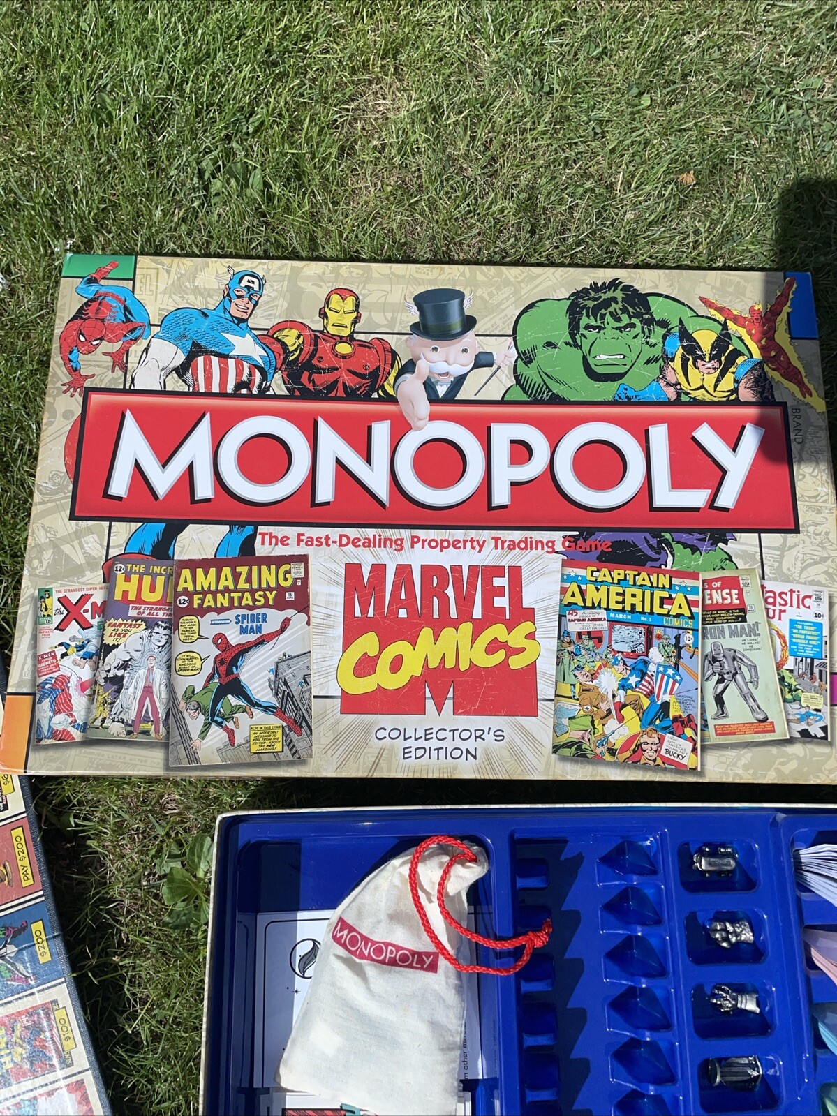 Monopoly Marvel Comics Collector's Edition Board Game Hasbro 2012