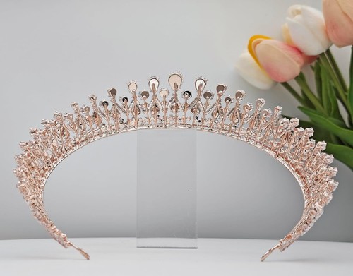 Elegant Rose Gold Tiara Headband - Perfect for Quinceanera and Prom Events - Picture 9 of 9