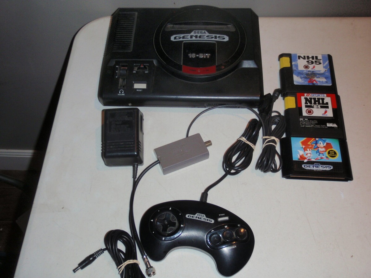 ORIGINAL SEGA GENESIS MODEL MK -1601-22 COMPLETE WITH ONE