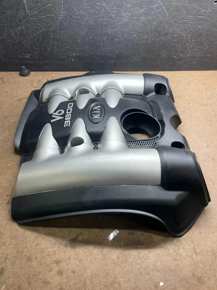 Крышка двигателя 3,8 л 2006–2008 Kia Sedona V6 M5310 л. с. - Изображение 4 из 4