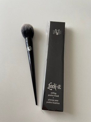 KvD Kat von D Lock-It Setting Powder Brush Puderpinsel