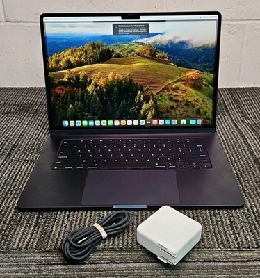 Apple A2941 MacBook Air 15.3'' M2 8GB RAM 256GB SSD Laptop Computer - READ