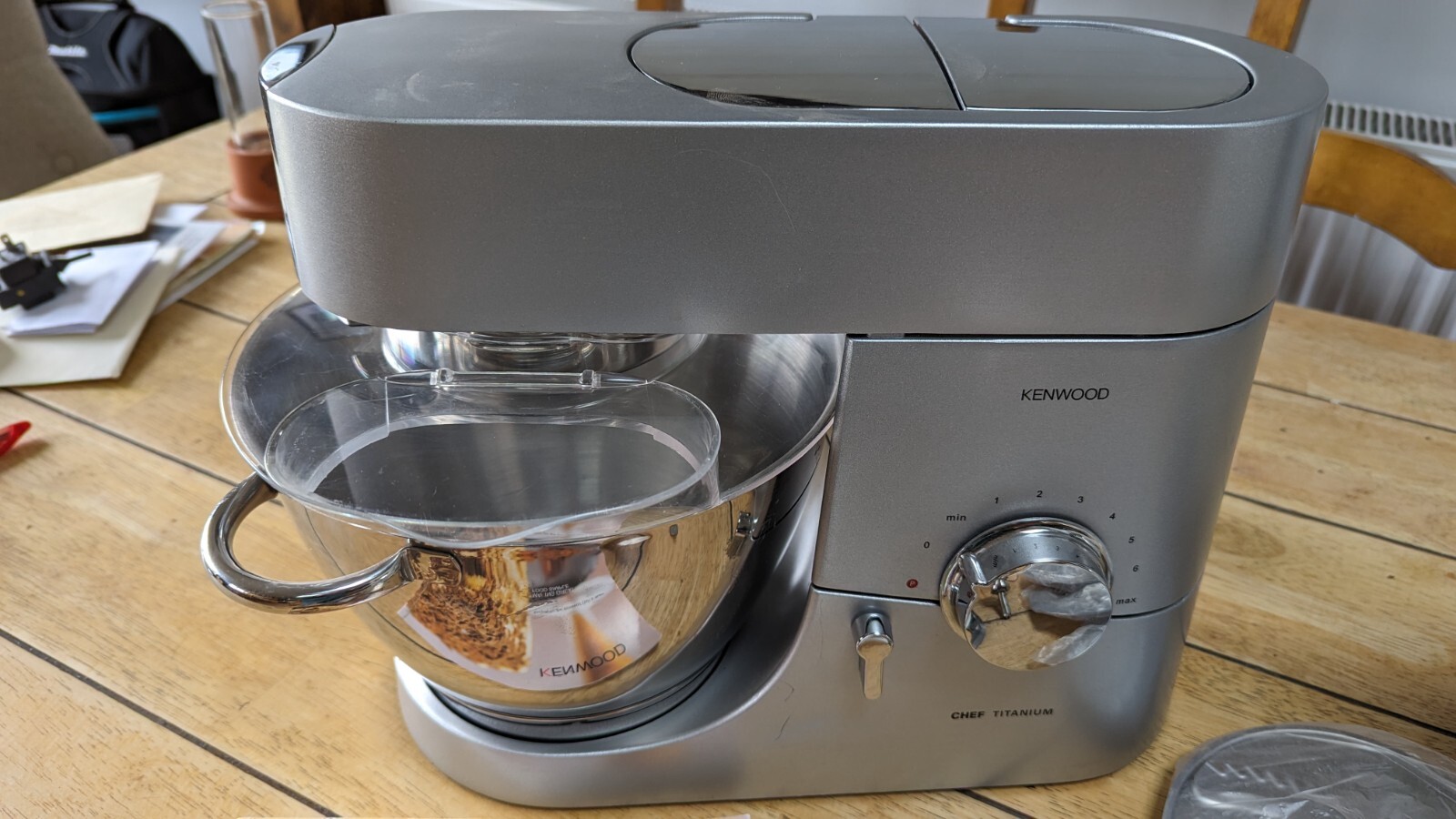 Kenwood Chef Titanium KM010 1400 Watt, Titanium with lots of