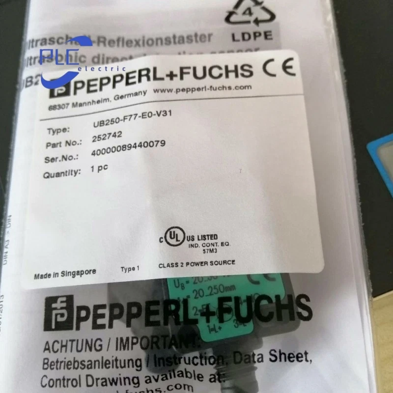 UB250-F77-E0-V31  PEPPERL+FUCHS brand new Capacitive sensor free shipping - Image 2 of 3