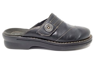 clarks button shoes