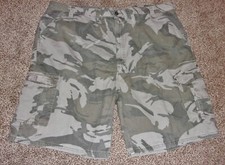 Wrangler Original Cotton Cargo Shorts - Olive  Light Green CAMO - Sz 46