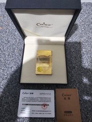 CHIEF  Feuerzeug goldfarben   Modell JHGA438   inkl. Box & Papiere