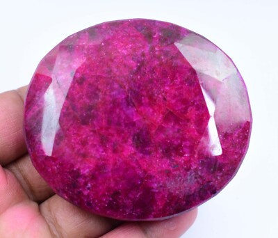 834.5 Ct Natural Huge Red Ruby Certified Museum Grade Earth-Mined Oval Gemstone