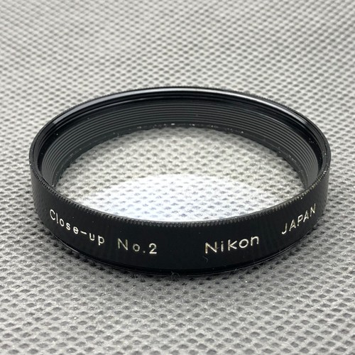 Vintage Nikon Close-up No.2 52mm filter genuine with CP-4 case Original - Picture 2 of 10