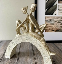 Couple On Arch Romantic Handmade Decorative Sculpture Statue Home Art Décor gift