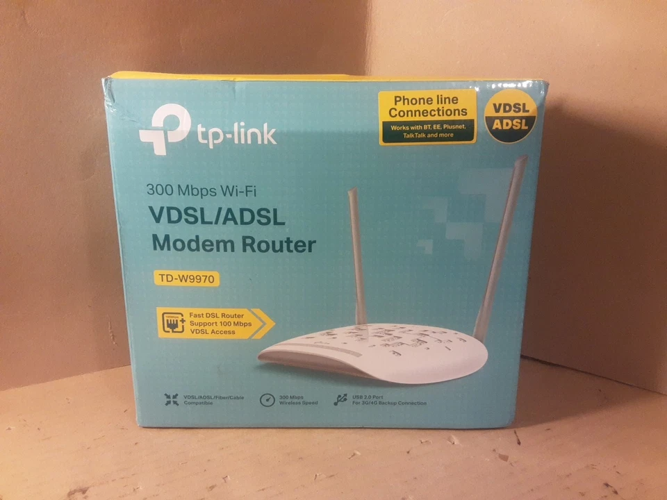 TP-Link VDSL/ADSL Modem Router TD-W9970 + PSU AND LAN CABLE BOX - Image 2 of 4
