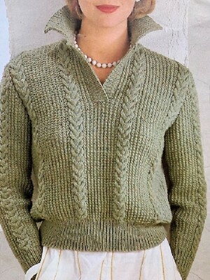 Strickmuster Damen Pullover mit Zopfmuster und Kragen in DK Größe 32-38