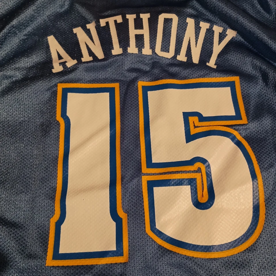 Camiseta Carmelo Anthony #15 Denver Nuggets basquete tamanho G (14-16) juvenil - Imagem 4 de 4