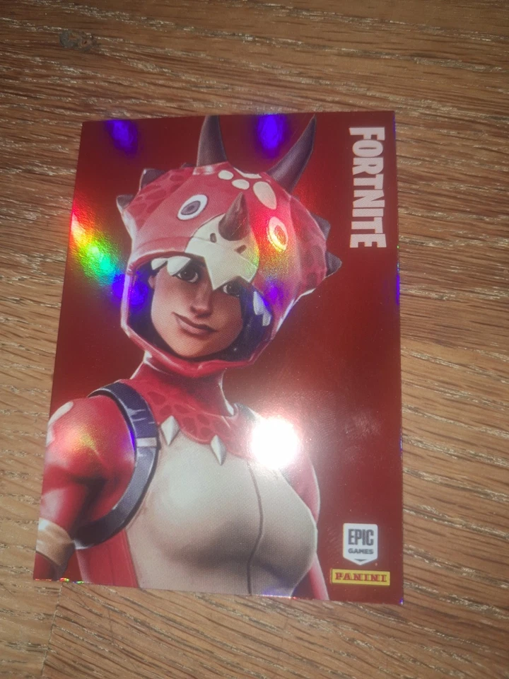Panini Fortnite Tricera Ops #293 Carte holographique 2019 (Anglais) - Photo 1/3