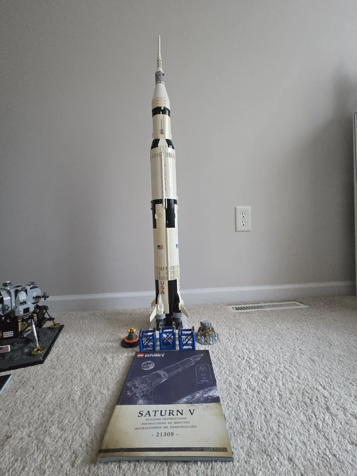 LEGO 21309 Apollo Saturn + 10266 Moonlander. Great Condition 100% Complete - Image 2 of 4