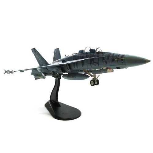 Hobby Master 1:72 HA3569 Mcdonnell Douglas F/A-18D Hornet Usmc Vmfa (Aw ) 224 - Bild 9 von 24