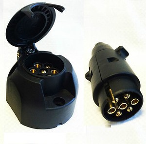 7 pin PLUG & SOCKET Trailer Car Caravan Wiring Lights Tow 12v volt