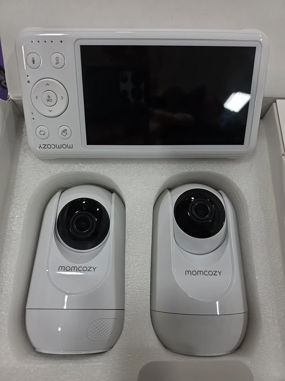 Momcozy Baby Monitor with 2 Cameras 5’’ 1080P Split Screen Video Baby Monitor 1