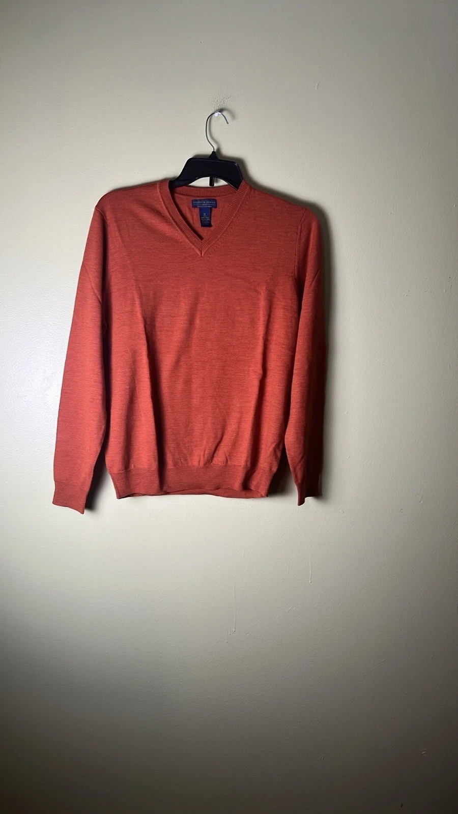 Joseph Lyman Men's Merino Wool Long Sleeve Sweater Maroon, V-Neck, Made in Italy
Opens in a new wind