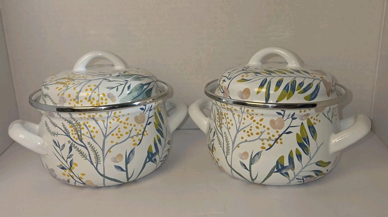 Crofton 1 Qt Enameled Steel Pot Floral with Lid Double Handles Set Of 2