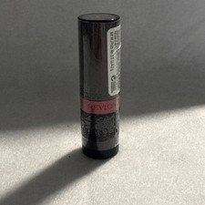 Revlon Super Lustrous Lipstick Creme - 745 Love is On -