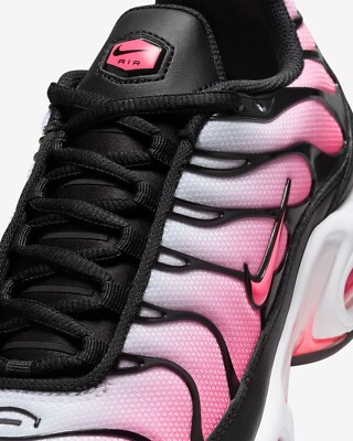 NEW Nike Air Max Plus 'Black/White/Hot Punch' | Women Sizes 5 - 12