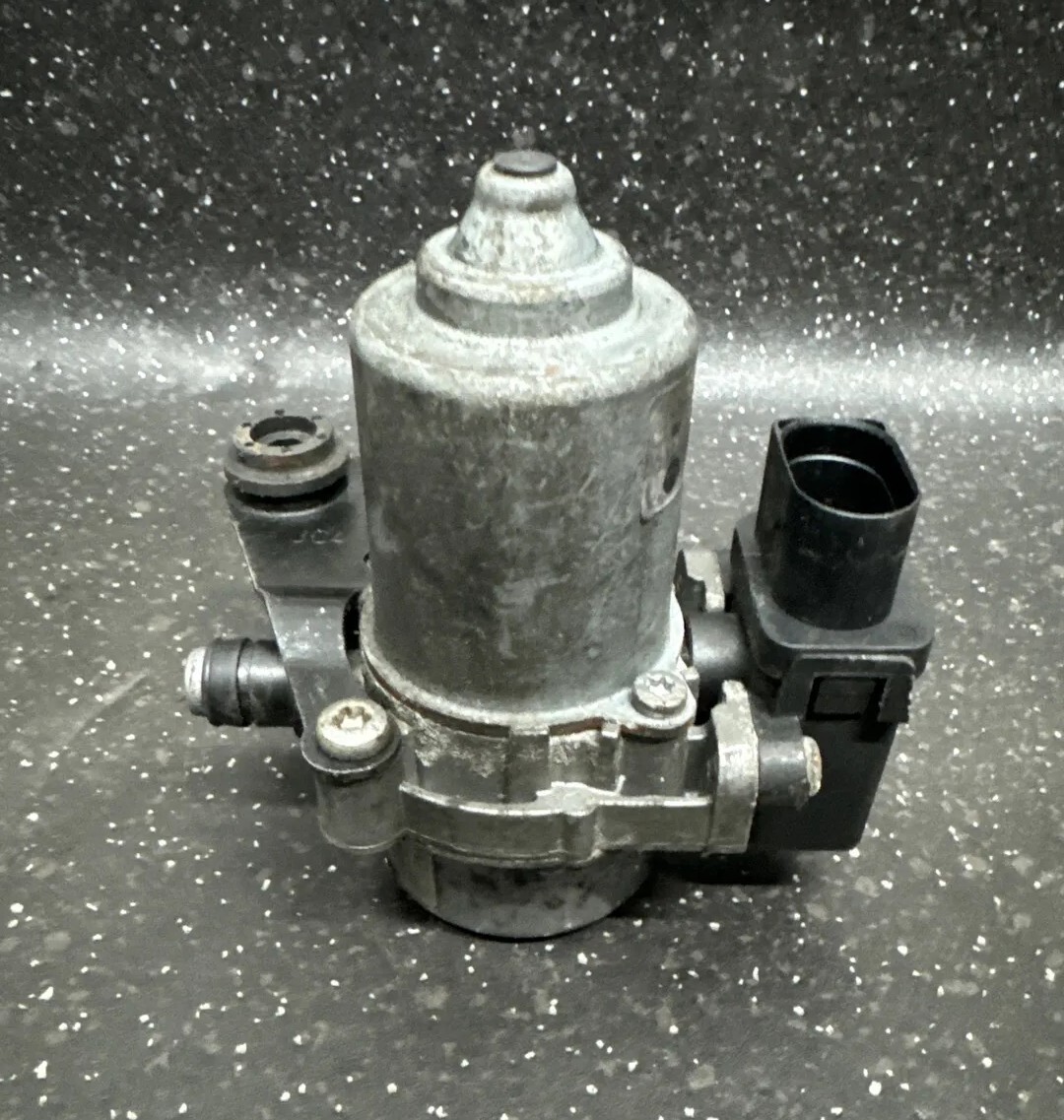 VOLKSWAGEN GOLF MK4 BRAKE ASSIST VACUUM PUMP 1J0612181B 20002004 (47) eBay